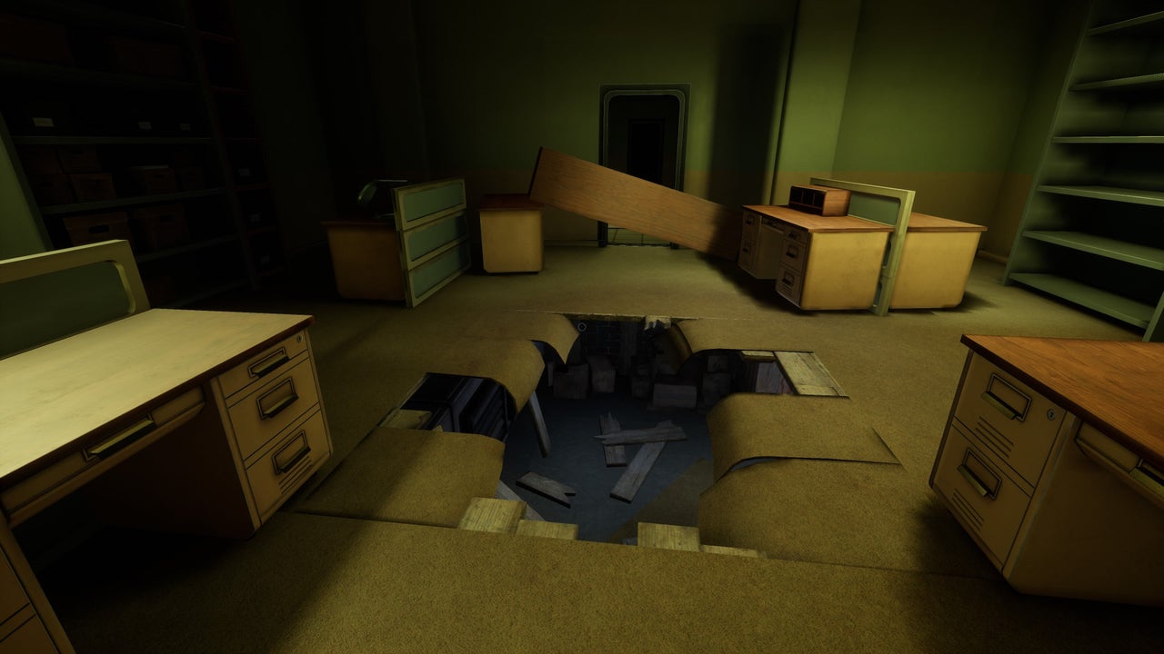 Collapsing stairwell and arm hazards, walkthrough screenshot 9
